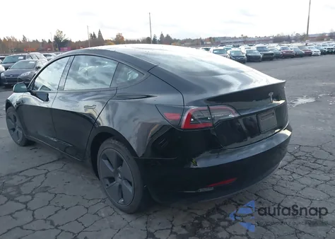 2023 Tesla Model 3 Rear-Wheel Drive z USA, uszkodzony, nr VIN 5YJ3E1EA0PF560814